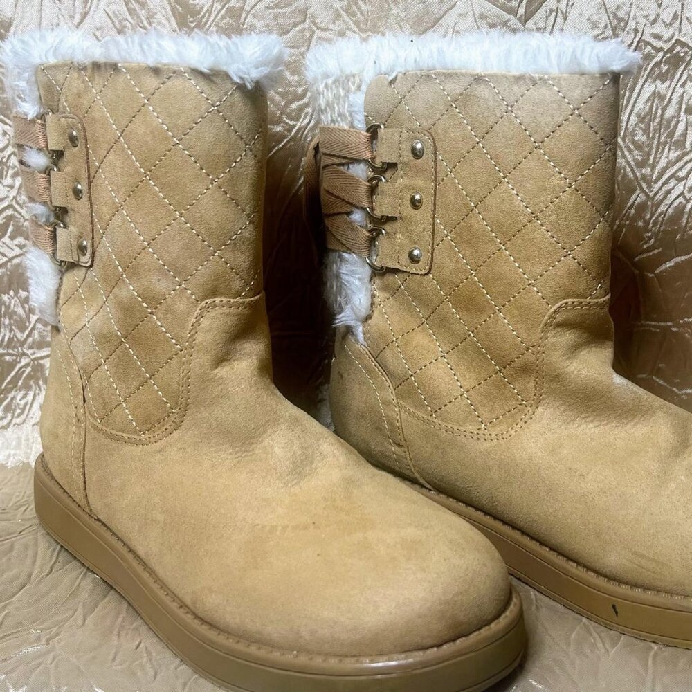 GBG GUESS FAUX FUR CAMEL BOOTIES 7M